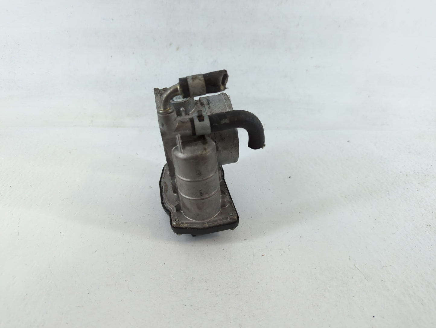 2014-2018 Infiniti Q50 Throttle Body P/N:5Y25H RME60-16 Fits OEM Used Auto Parts - Oemusedautoparts1.com