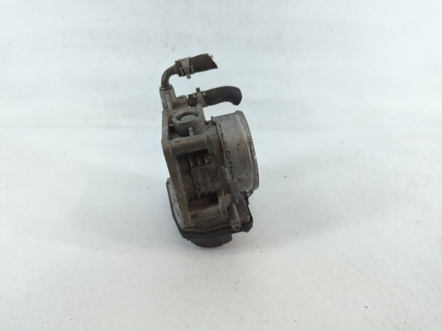2014-2018 Infiniti Q50 Throttle Body P/N:5Y09H RME60-21 Fits OEM Used Auto Parts - Oemusedautoparts1.com