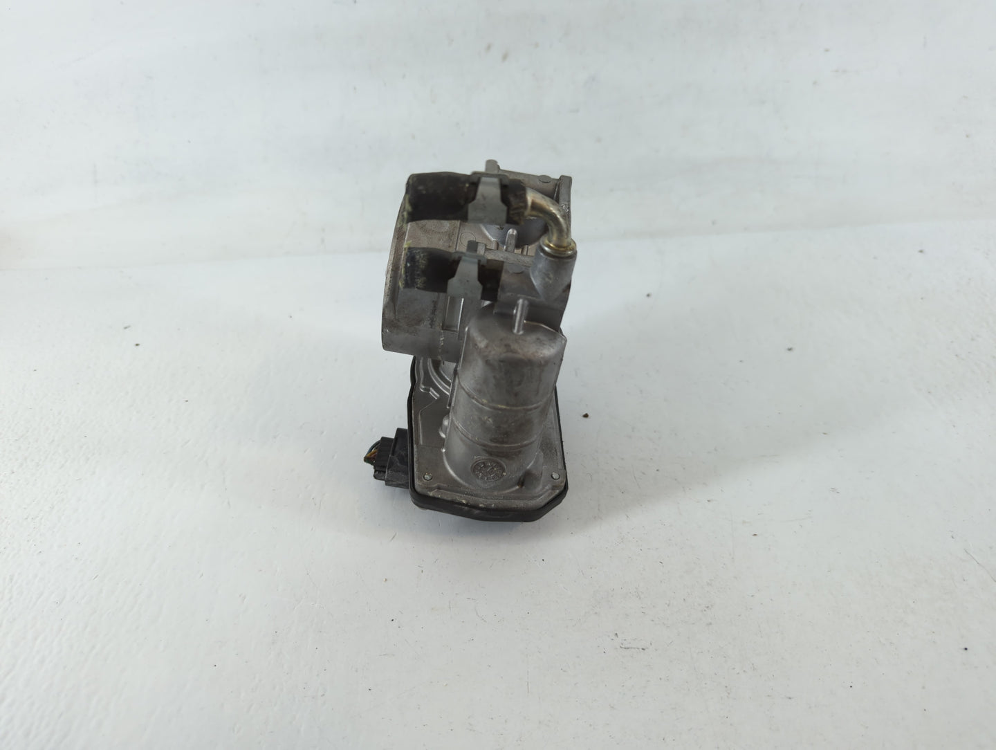 2014-2018 Infiniti Q50 Throttle Body P/N:3Y05H RME60-21 Fits OEM Used Auto Parts - Oemusedautoparts1.com