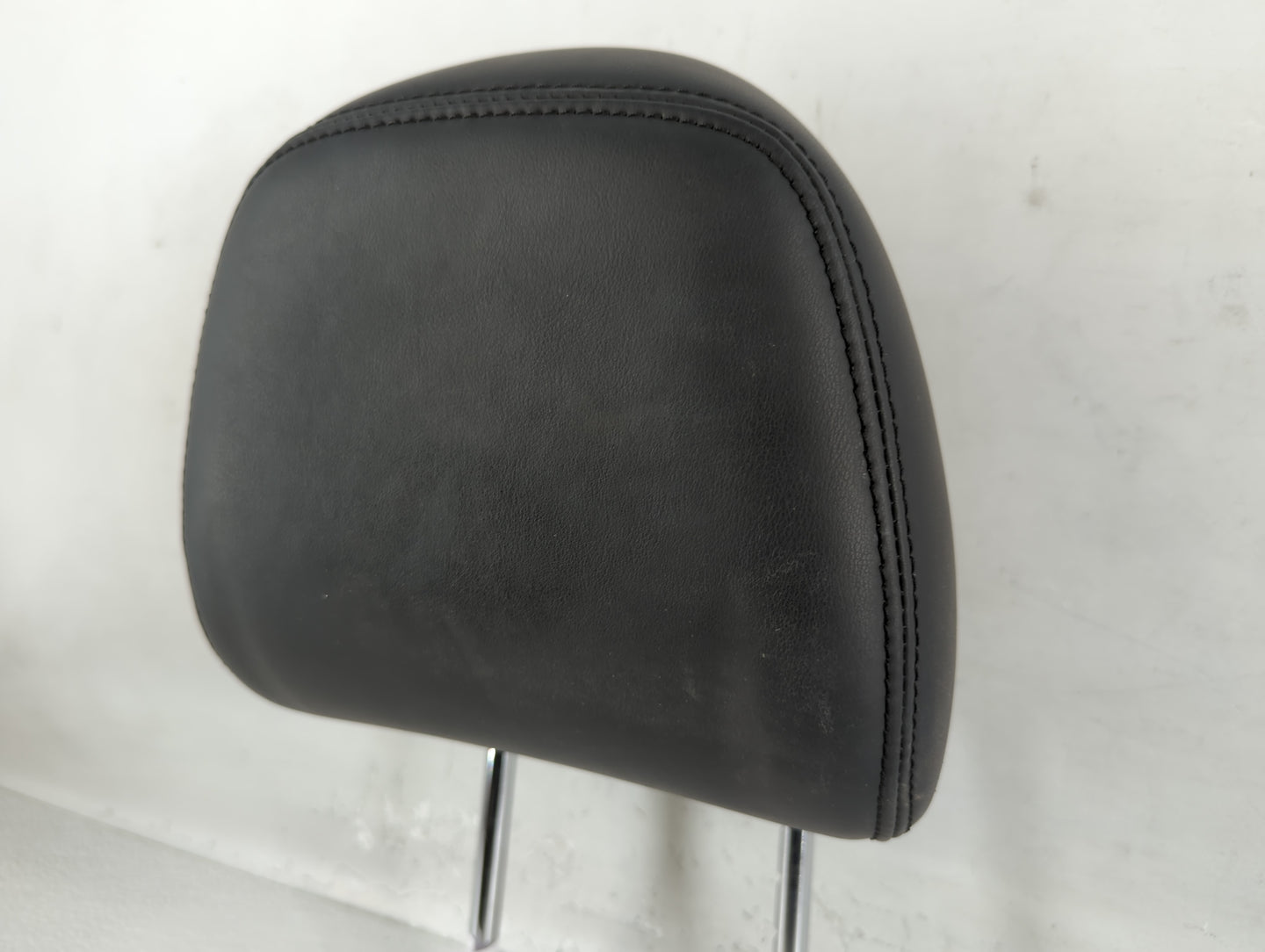2015 Infiniti Q50 Headrest Head Rest Front Driver Passenger Seat Black - Oemusedautoparts1.com