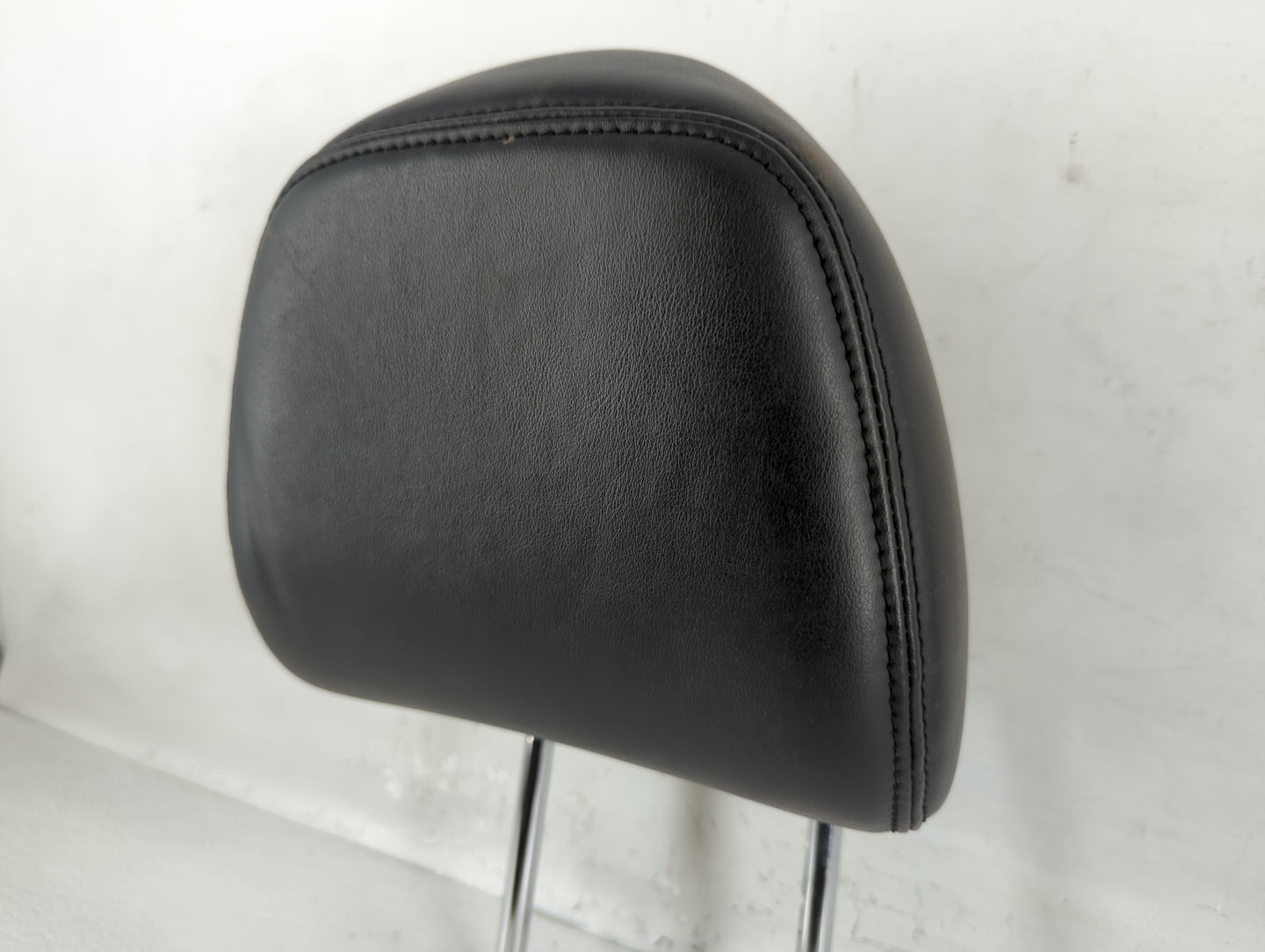 2015 Infiniti Q50 Headrest Head Rest Front Driver Passenger Seat Black - Oemusedautoparts1.com