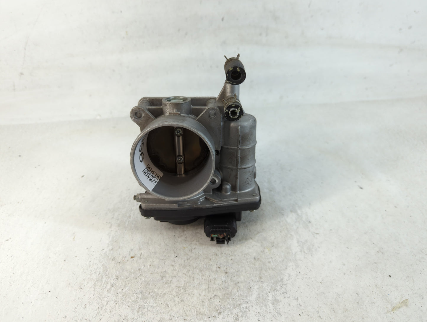 2014-2018 Infiniti Q50 Throttle Body P/N:K 5926 526-01 Fits OEM Used Auto Parts - Oemusedautoparts1.com