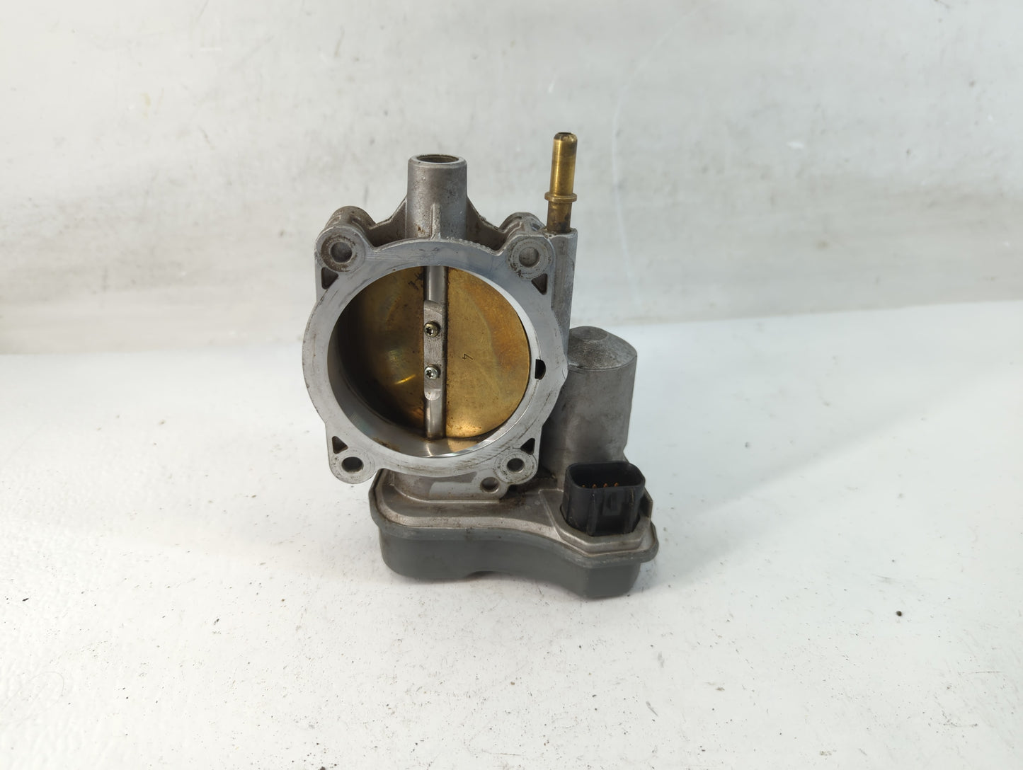 2014-2018 Infiniti Q50 Throttle Body P/N:050 04F 3202 Fits OEM Used Auto Parts - Oemusedautoparts1.com