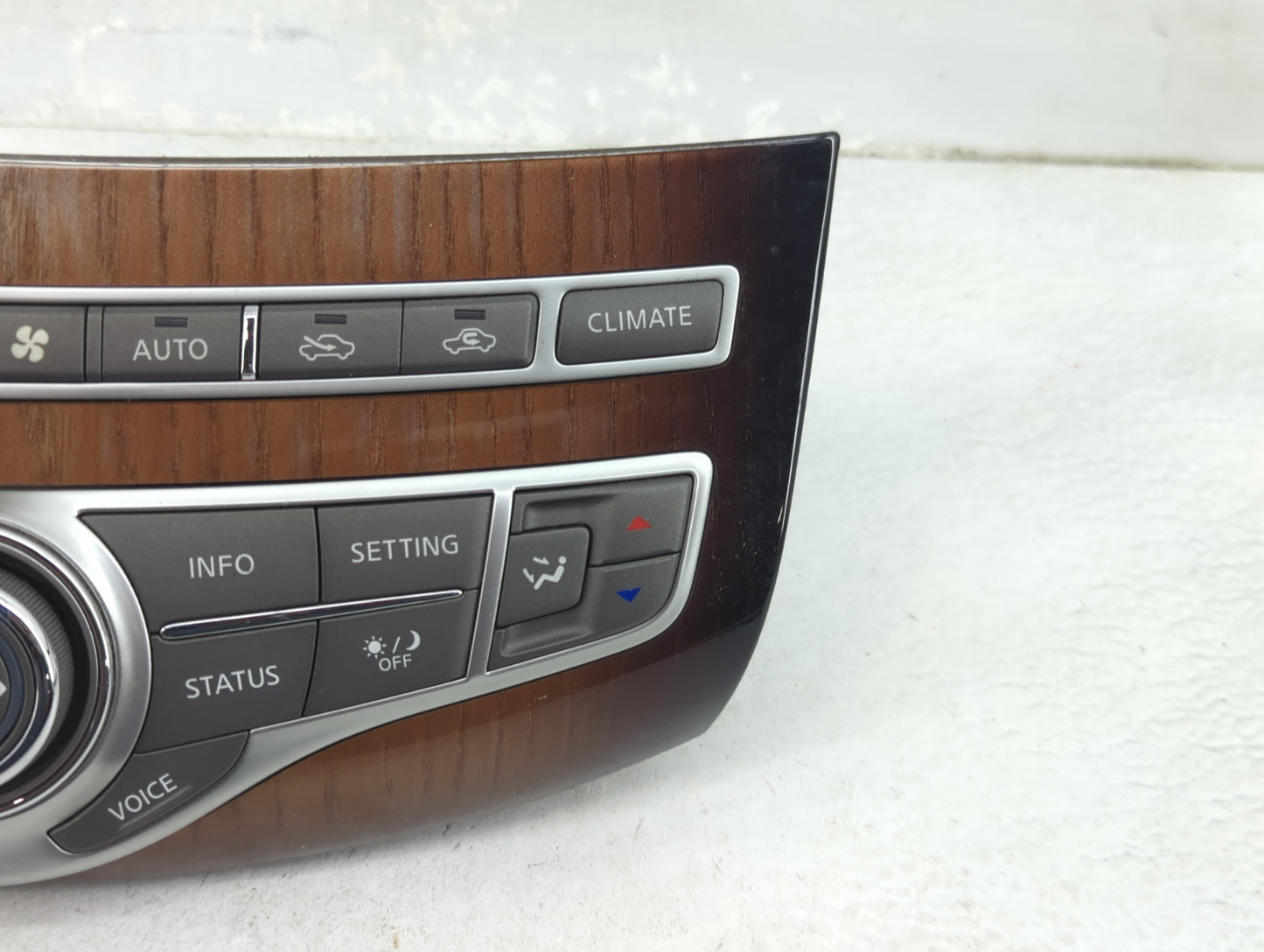 2015-2017 Infiniti Q70 Climate Control Module Temperature AC/Heater Replacement P/N:283954AM2A Fits Fits 2015 2016 2017 OEM 