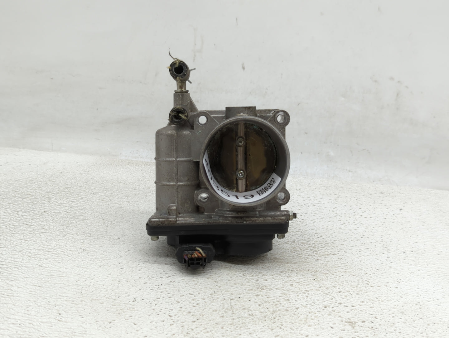 2014-2019 Infiniti Q70 Throttle Body P/N:526-02 RME60-16 Fits OEM Used Auto Parts - Oemusedautoparts1.com