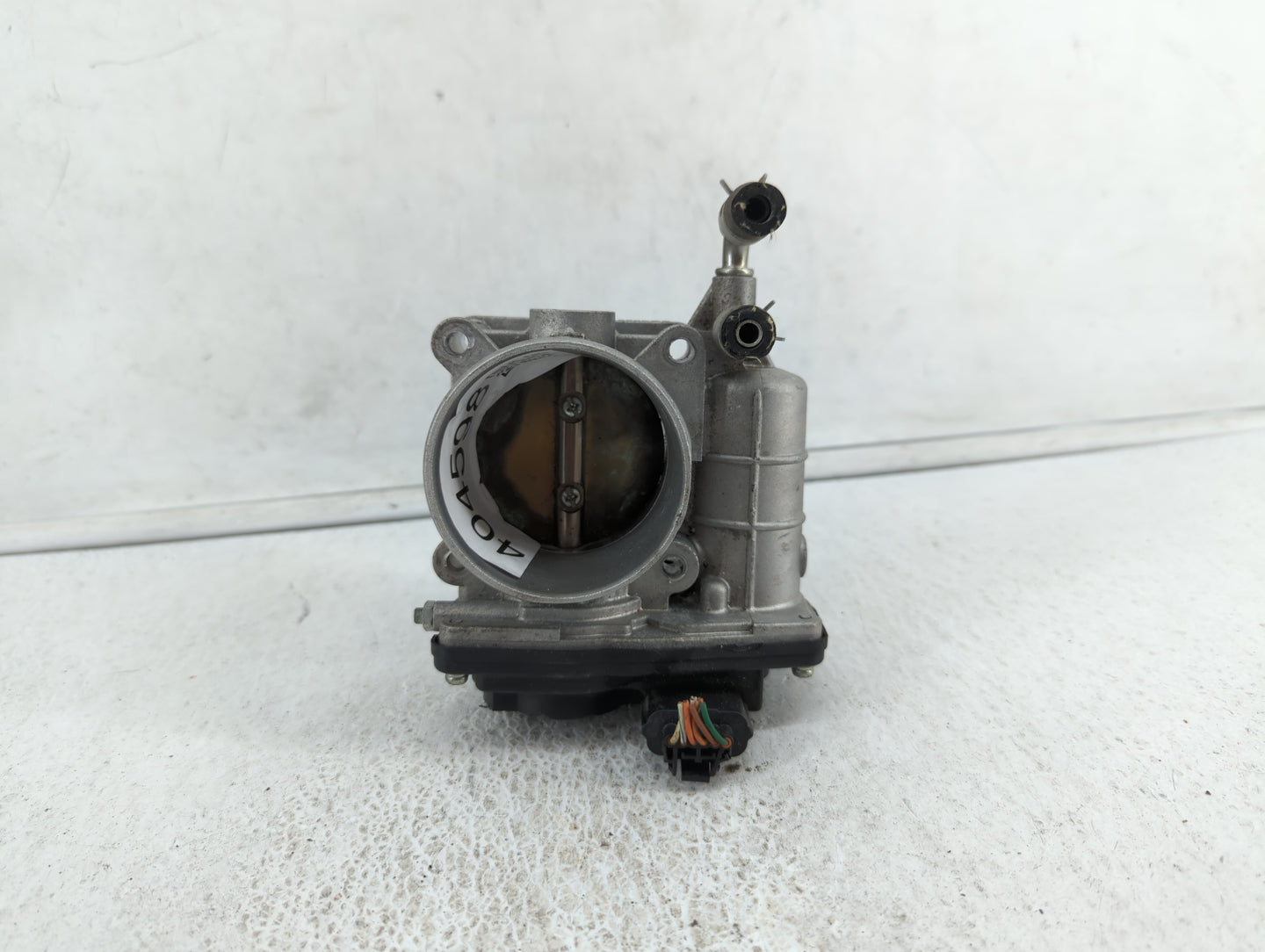 2014-2019 Infiniti Q70 Throttle Body P/N:RME60-21 RME60-12 Fits OEM Used Auto Parts - Oemusedautoparts1.com