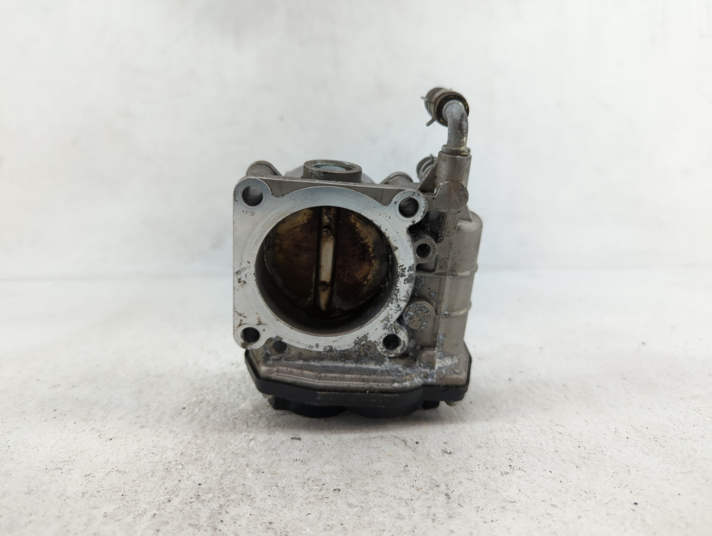 2014-2019 Infiniti Q70 Throttle Body P/N:RME60-21 RME60-12 Fits OEM Used Auto Parts - Oemusedautoparts1.com
