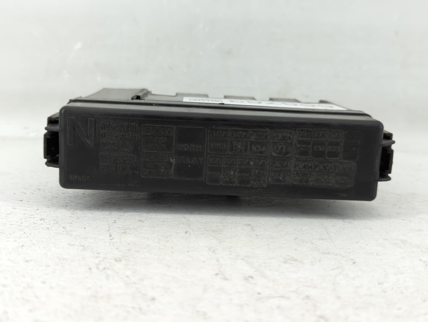 2014-2018 Infiniti Q70 Fusebox Fuse Box Panel Relay Module Fits Fits 2011 2012 2013 2014 2015 2016 2017 2018 OEM Used Auto P