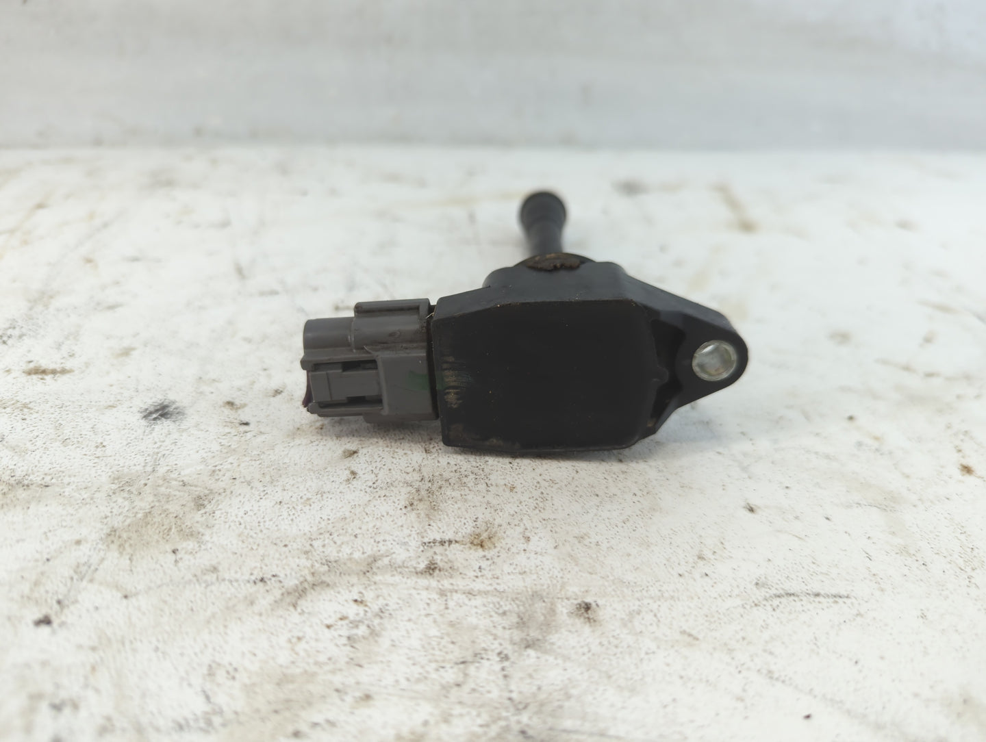 2014-2019 Infiniti Q70 Ignition Coil Igniter Pack - Oemusedautoparts1.com