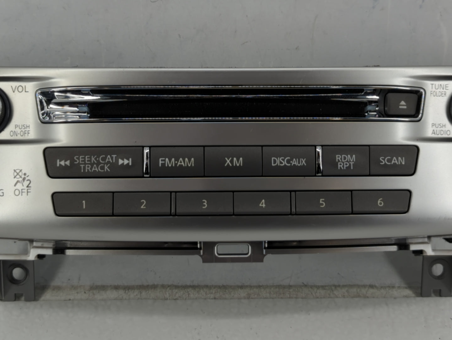 2015 Infiniti Qx30 Radio AM FM Cd Player Receiver Replacement P/N:253913JA0A Fits Fits 2013 2014 2016 OEM Used Auto Parts - 