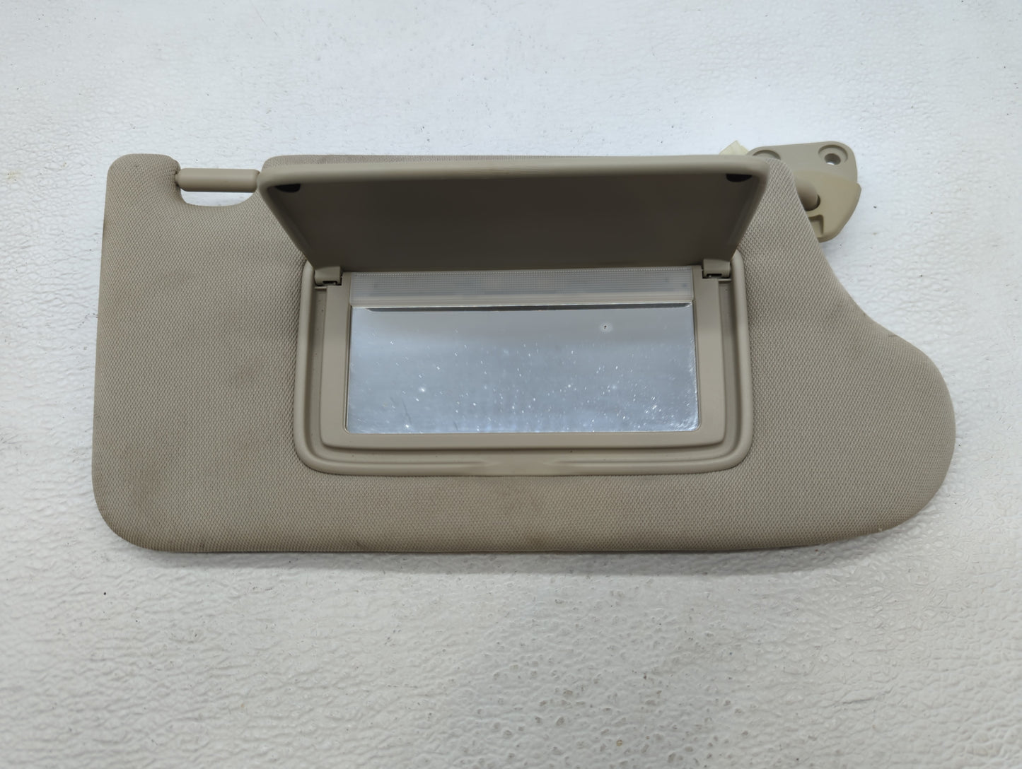 2014-2017 Infiniti Qx50 Sun Visor Shade Replacement Passenger Right Mirror Fits OEM Used Auto Parts - Oemusedautoparts1.com