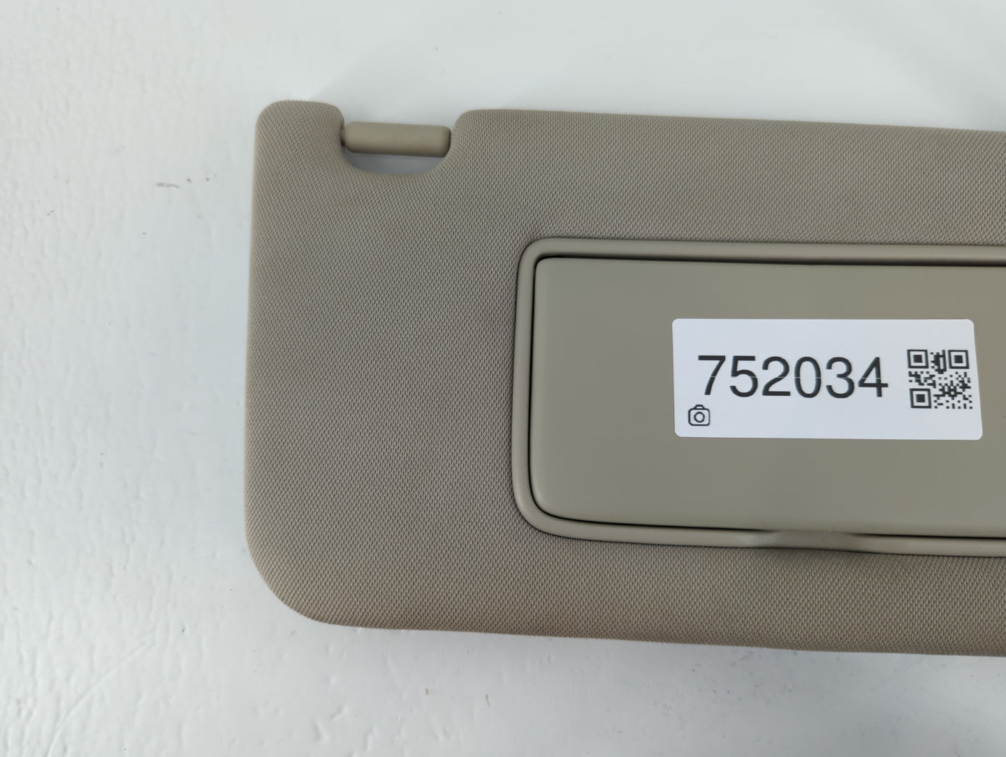 2014-2017 Infiniti Qx50 Sun Visor Shade Replacement Passenger Right Mirror Fits OEM Used Auto Parts - Oemusedautoparts1.com