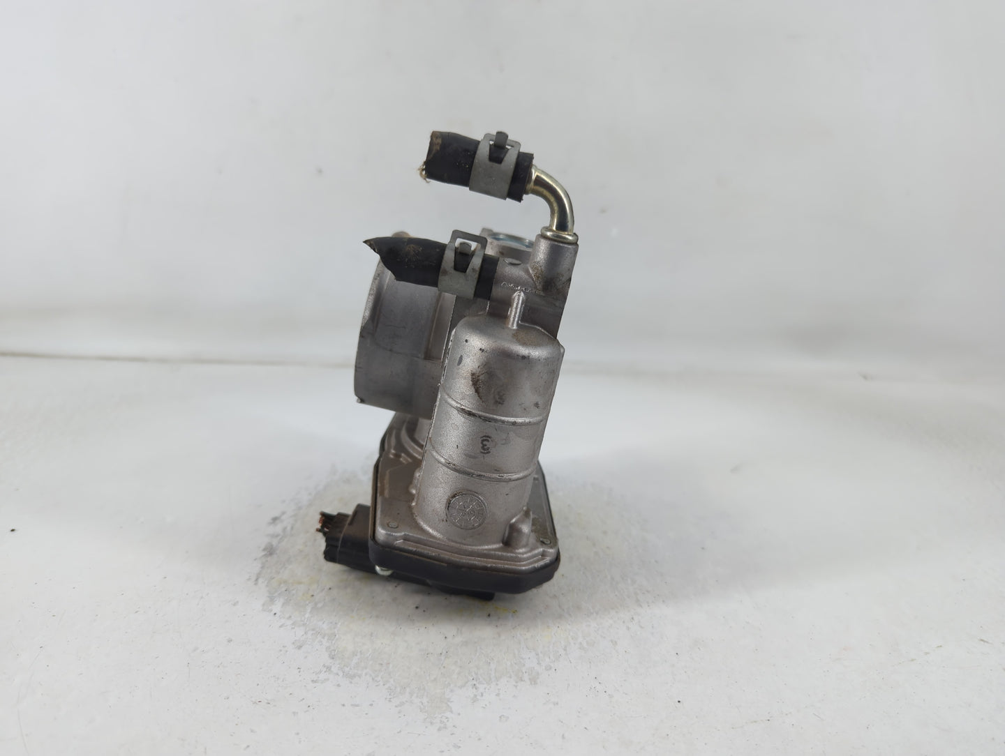 2014-2017 Infiniti Qx50 Throttle Body P/N:526-02 4Z03 Fits OEM Used Auto Parts - Oemusedautoparts1.com