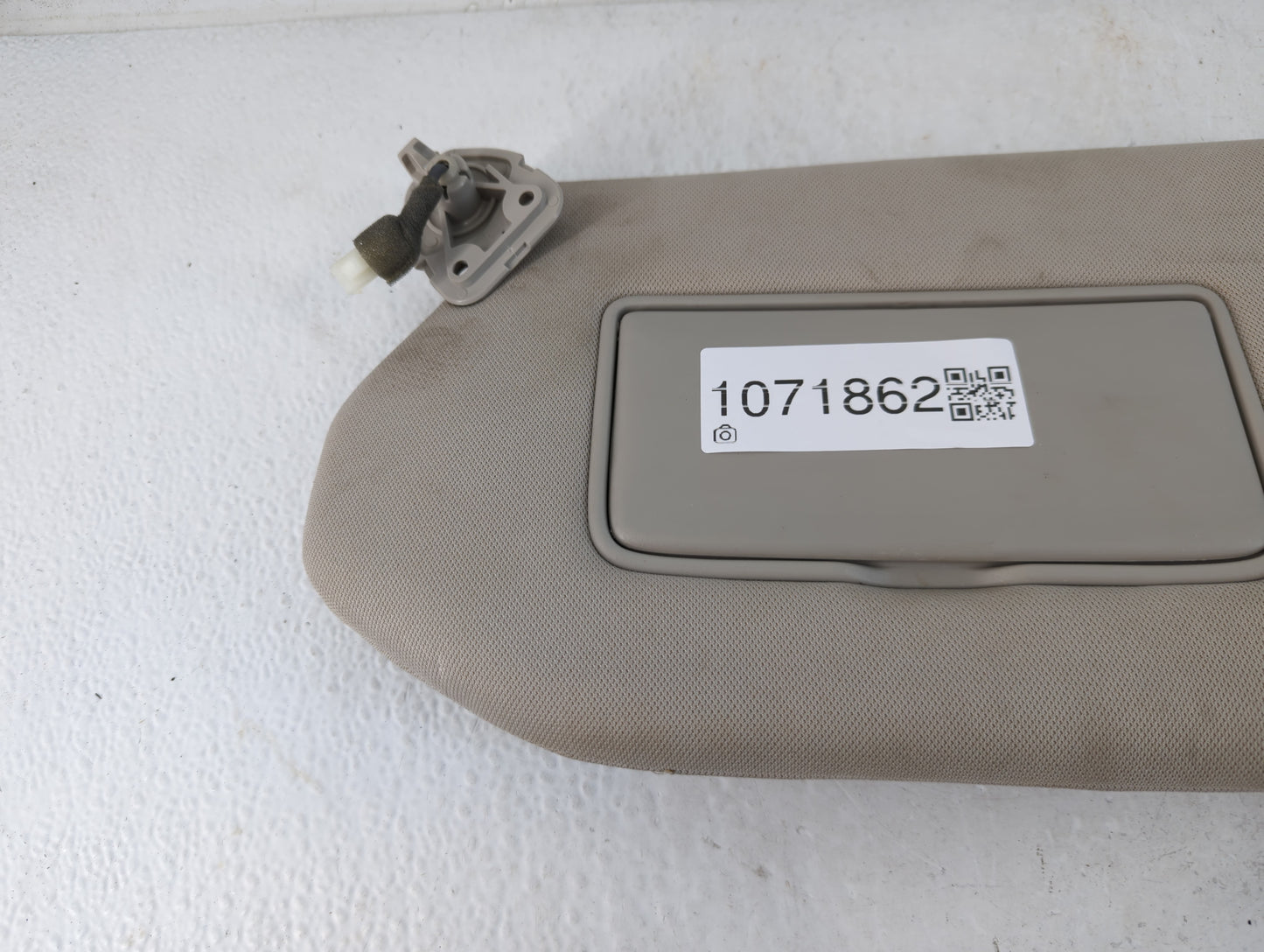 2014-2019 Infiniti Qx60 Sun Visor Shade Replacement Driver Left Mirror Fits Fits 2013 2014 2015 2016 2017 2018 2019 OEM Used