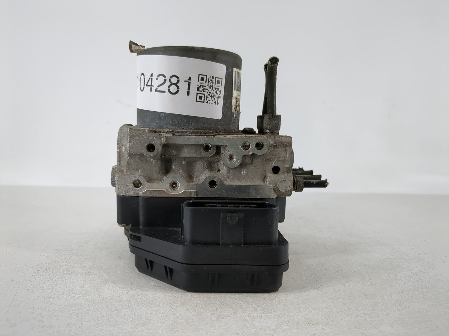 2015 Infiniti Qx60 ABS Pump Control Module Replacement P/N:133000-1600 47660 9NB0A Fits OEM Used Auto Parts - Oemusedautopar
