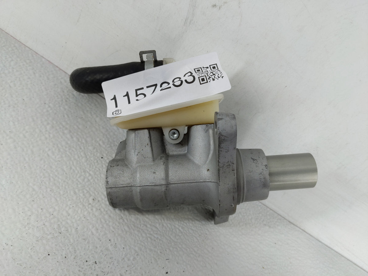 2014-2020 Infiniti Qx60 Brake Master Cylinder 1157283 - Oemusedautoparts1.com
