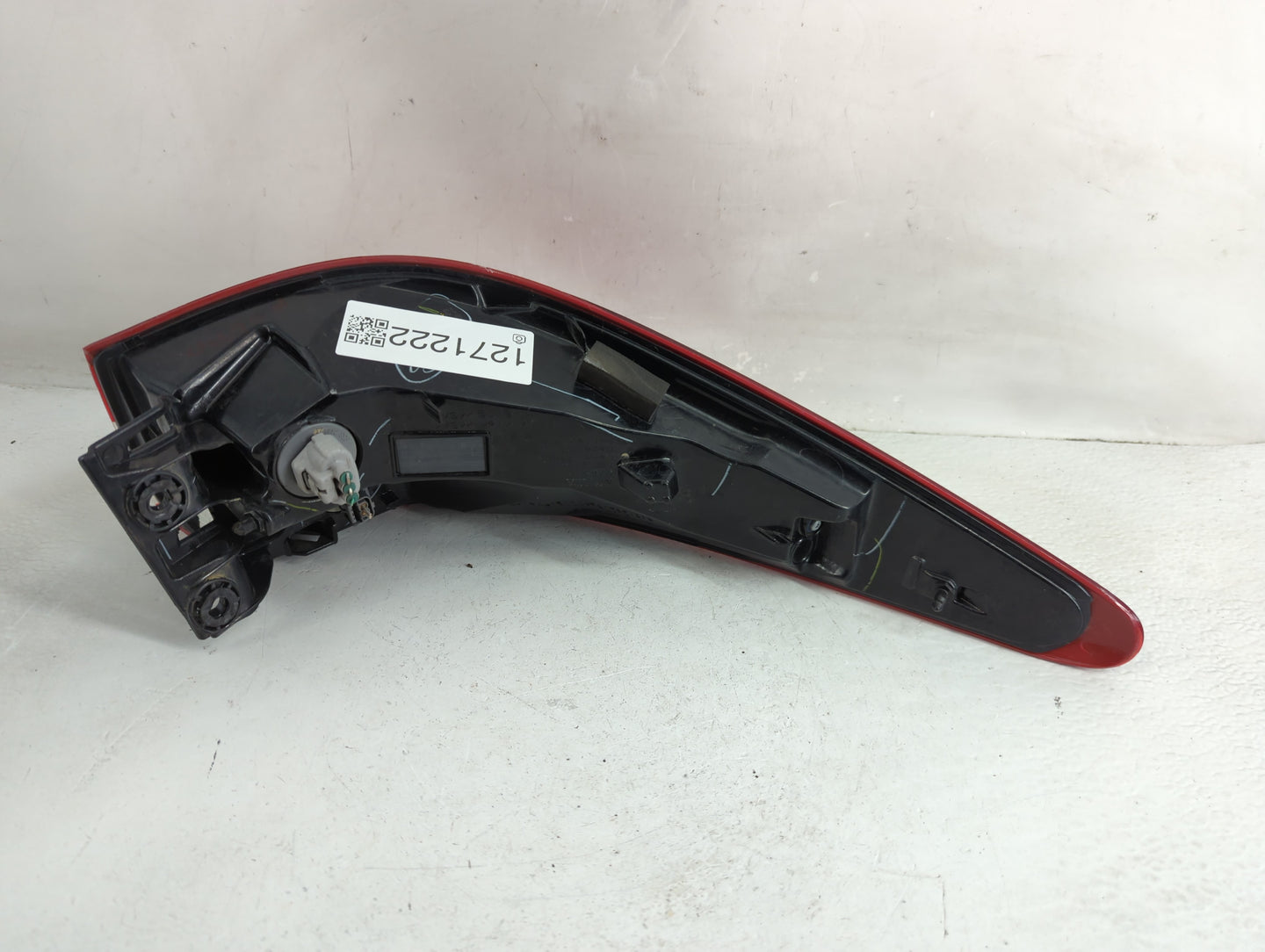 2014-2015 Infiniti Qx60 Tail Light Assembly Passenger Right OEM Fits Fits 2013 2014 2015 OEM Used Auto Parts - Oemusedautopa