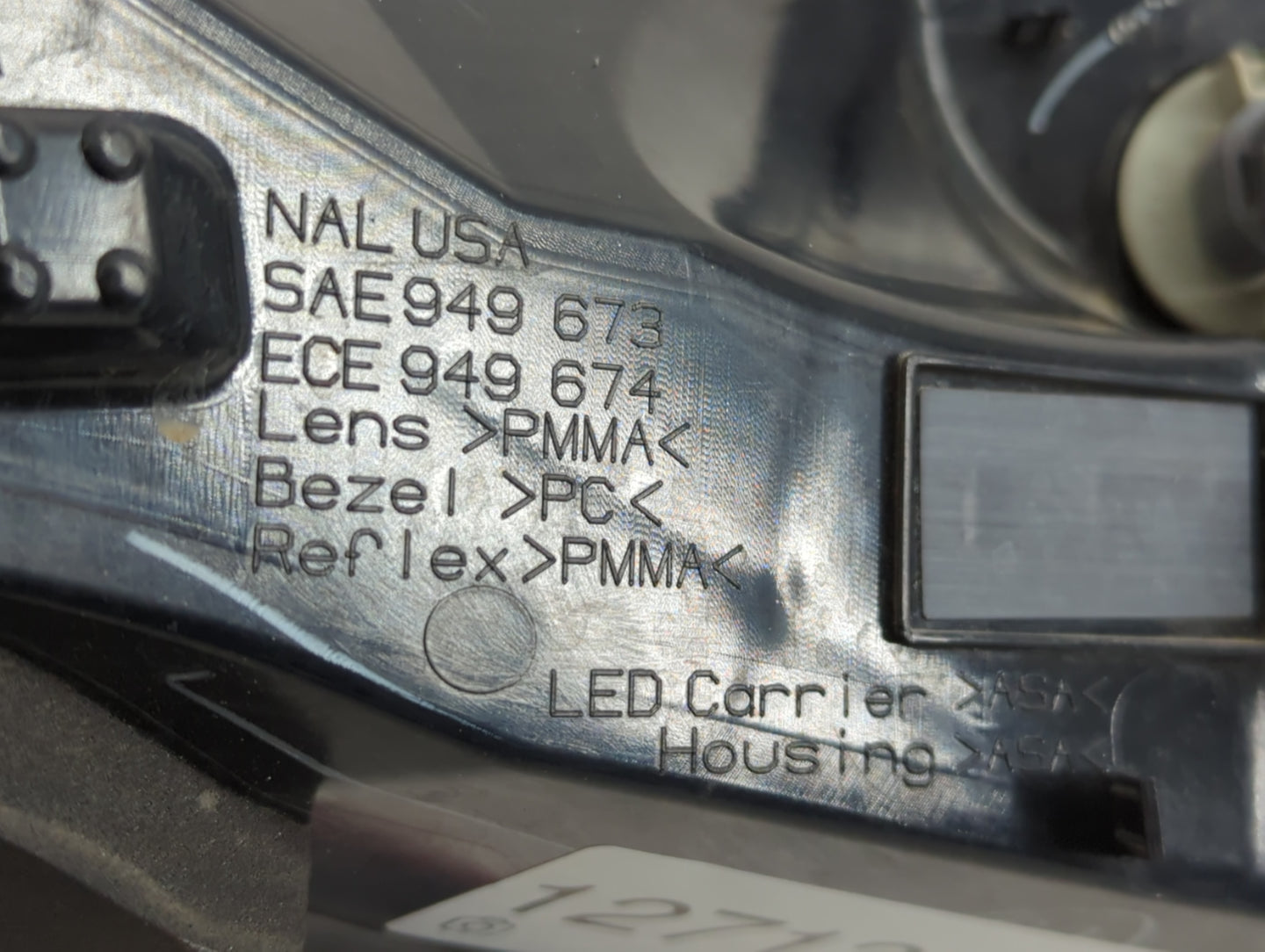 2014-2015 Infiniti Qx60 Tail Light Assembly Passenger Right OEM Fits Fits 2013 2014 2015 OEM Used Auto Parts - Oemusedautopa