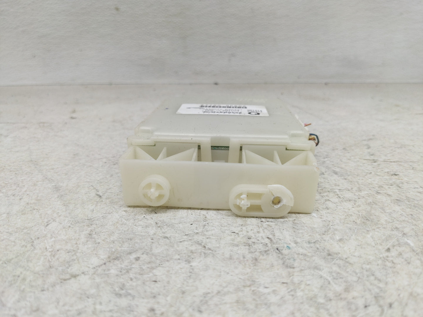 2015-2016 Infiniti Qx60 Radio AM FM Cd Player Receiver Replacement P/N:27760 9PB0A Fits Fits 2015 2016 OEM Used Auto Parts -