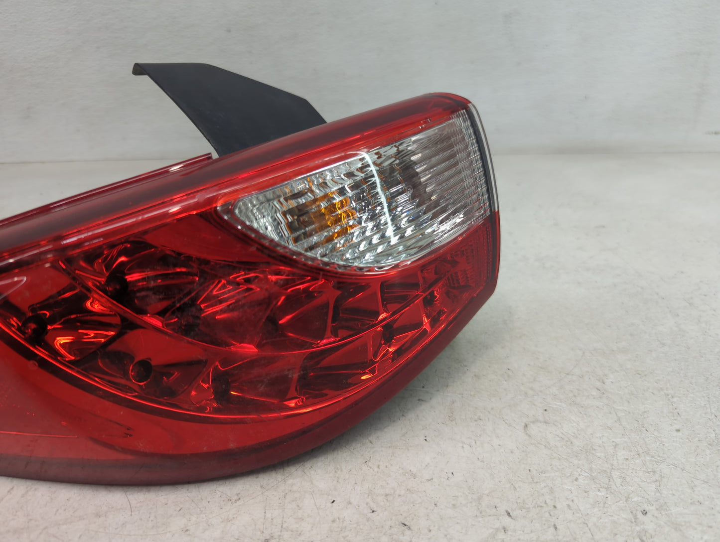 2014-2015 Infiniti Qx60 Tail Light Assembly Driver Left OEM P/N:949 674 949 673 Fits Fits 2013 2014 2015 OEM Used Auto Parts