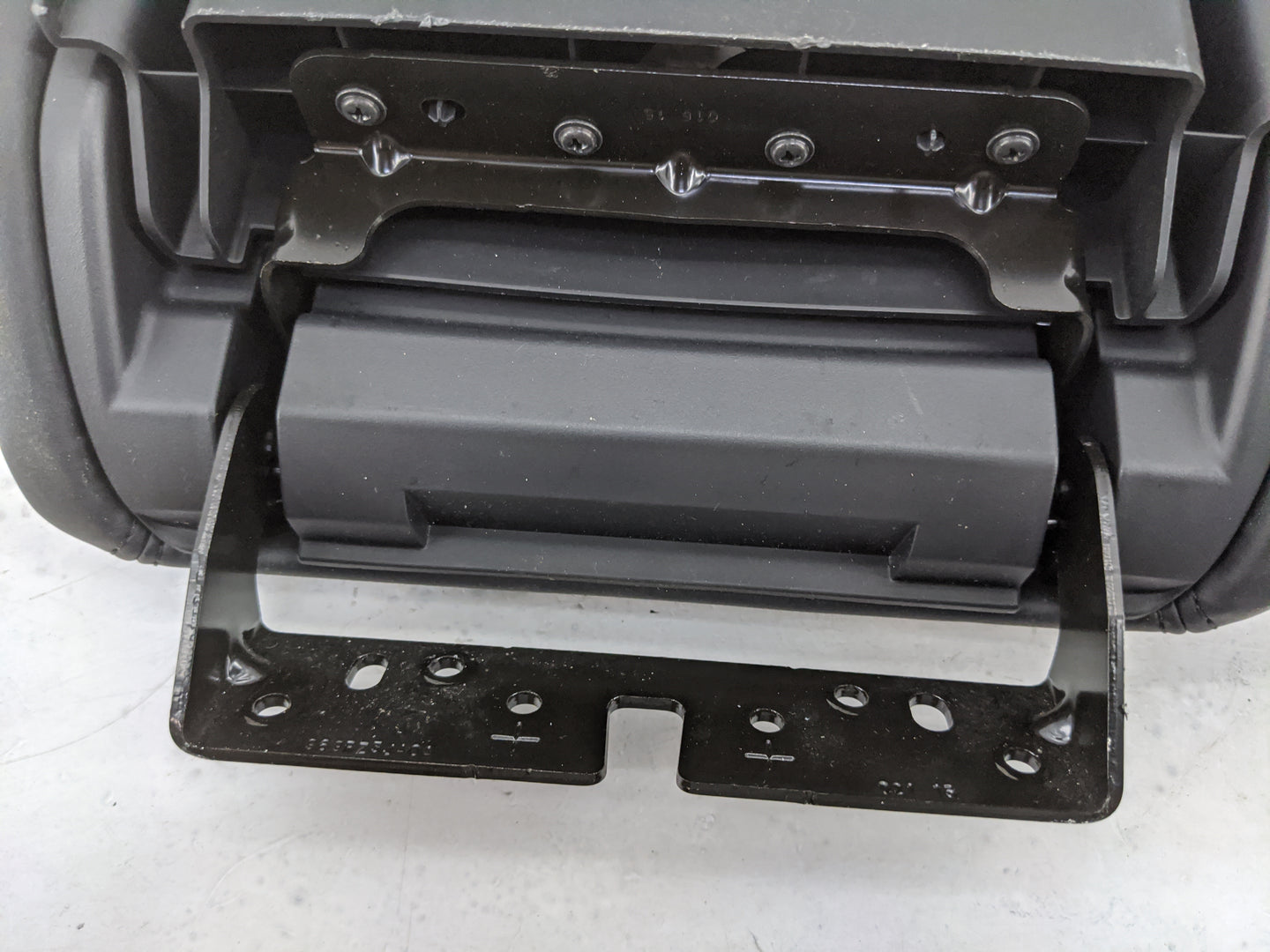 2015 Infiniti Qx60 Center Console Armrest Cover Lid P/N:96920 9NB0A P42J Fits OEM Used Auto Parts - Oemusedautoparts1.com