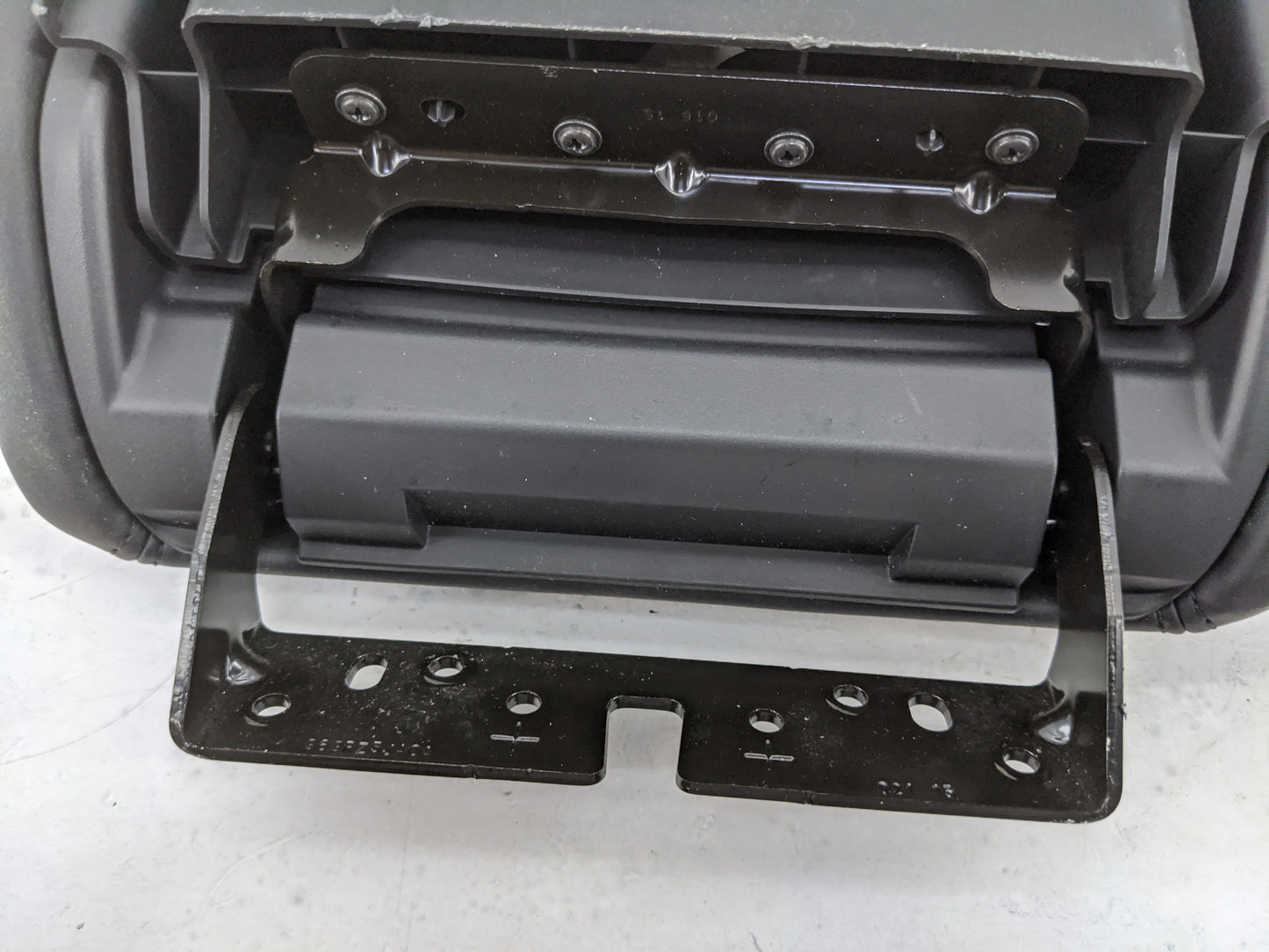 2015 Infiniti Qx60 Center Console Armrest Cover Lid P/N:96920 9NB0A P42J Fits OEM Used Auto Parts - Oemusedautoparts1.com