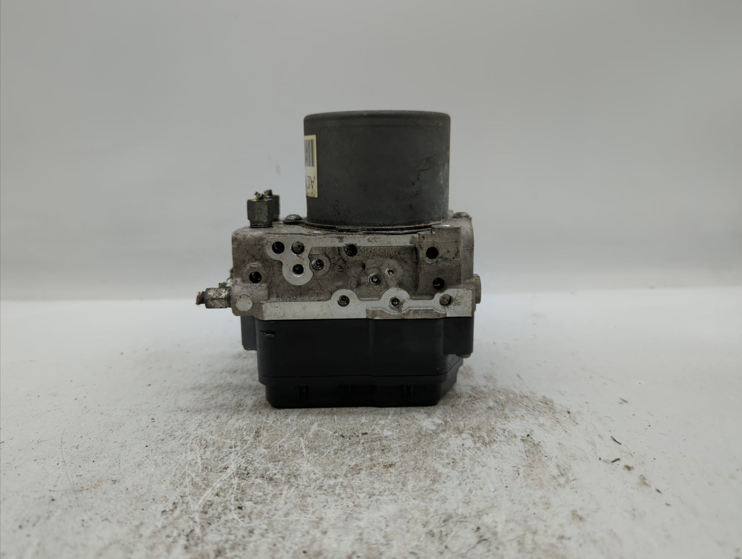 2015 Infiniti Qx60 ABS Pump Control Module Replacement P/N:47660 9NB0A Fits OEM Used Auto Parts - Oemusedautoparts1.com