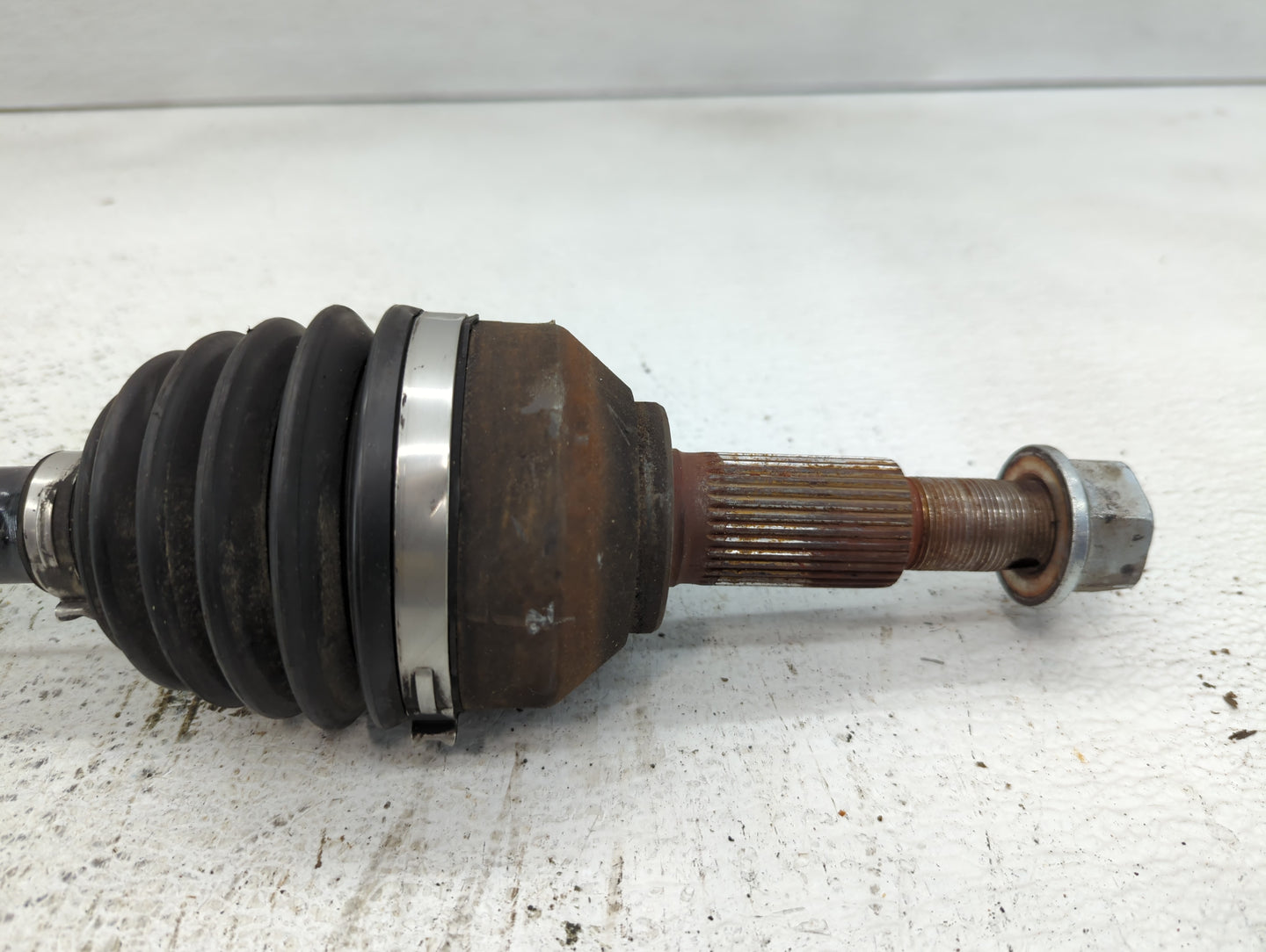 2015-2020 Infiniti Qx60 Axle Shaft Front Driver Cv C/v - Oemusedautoparts1.com