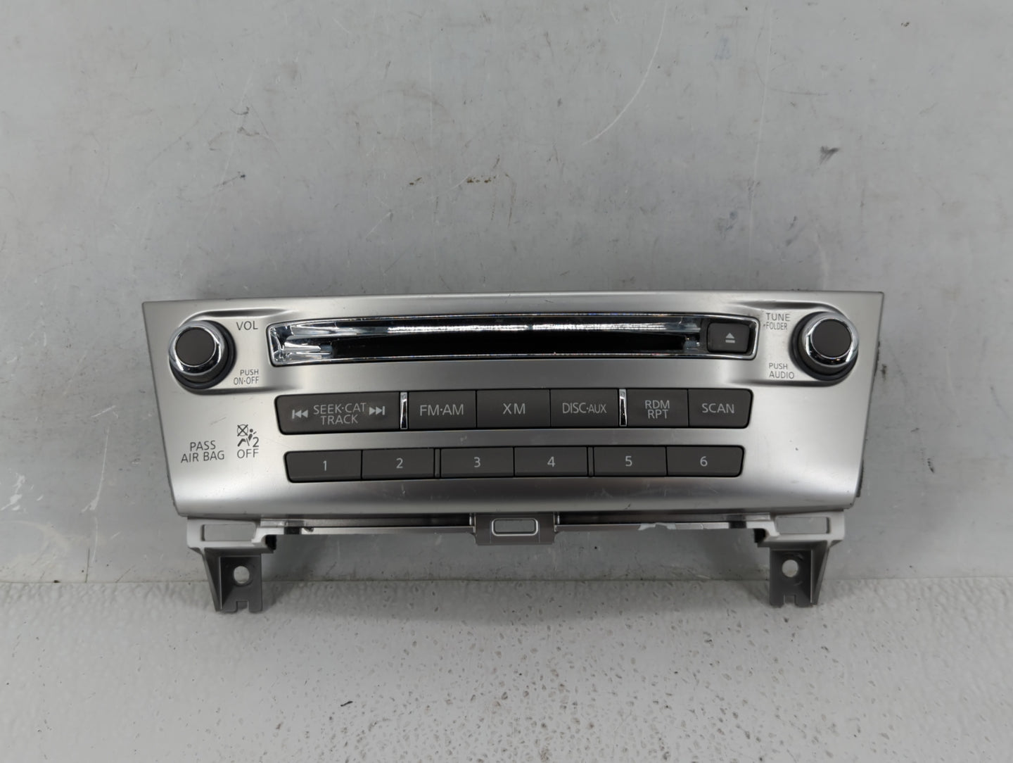 2014-2016 Infiniti Qx60 Radio Control Panel - Oemusedautoparts1.com