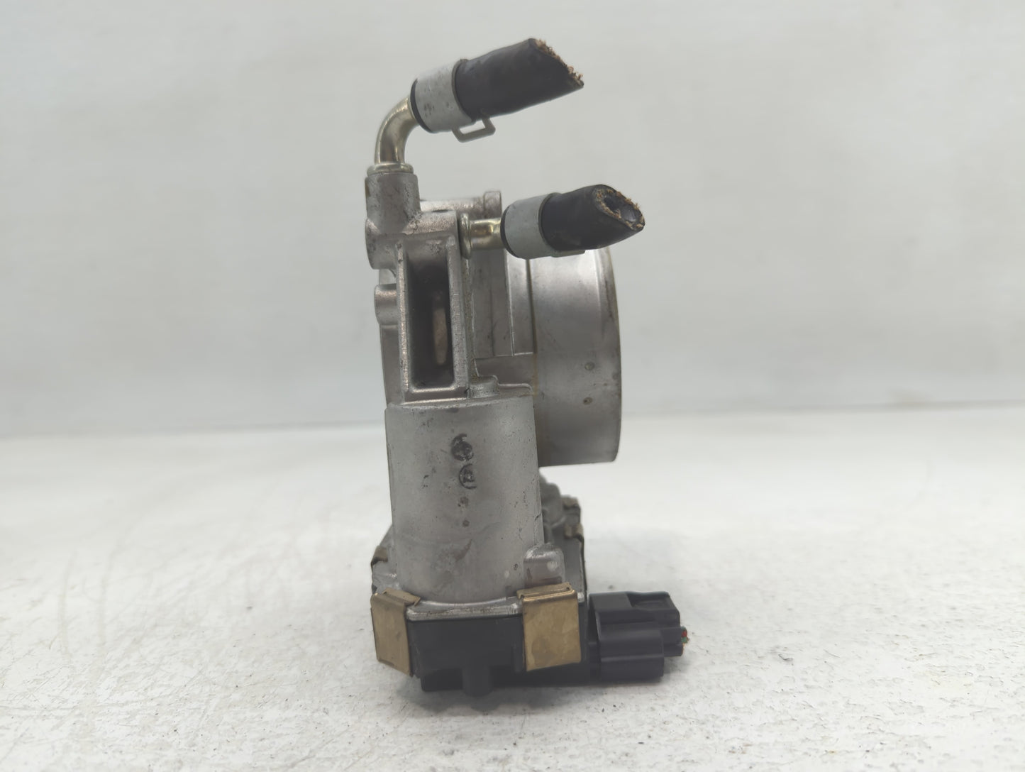 2015-2016 Infiniti Qx60 Throttle Body P/N:4X28 RME70-50 Fits Fits 2015 2016 2017 2018 2019 2020 2021 2022 OEM Used Auto Part