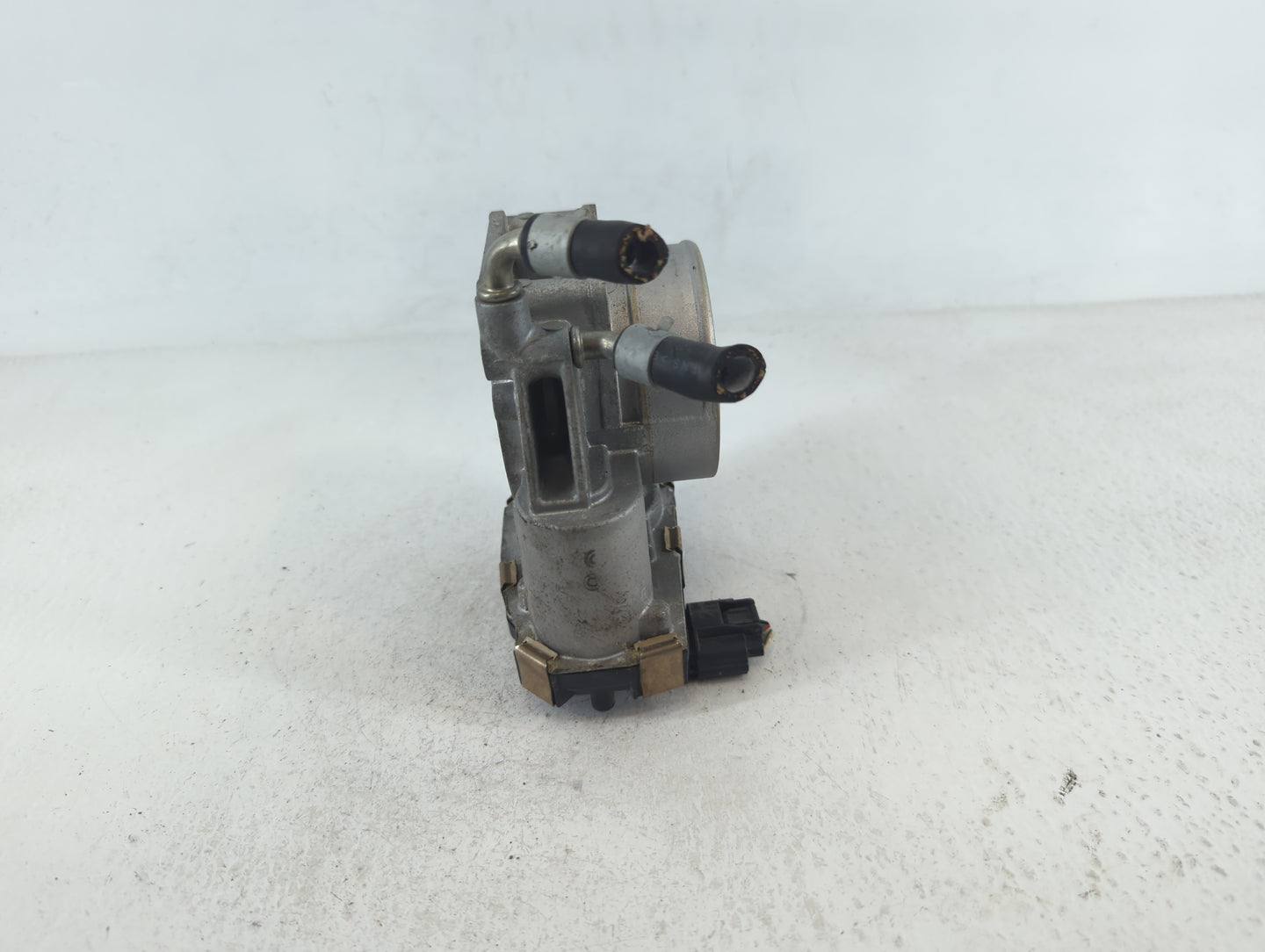 2015-2016 Infiniti Qx60 Throttle Body P/N:RME70-4V17 Fits Fits 2015 2016 2017 2018 2019 2020 2021 2022 OEM Used Auto Parts -