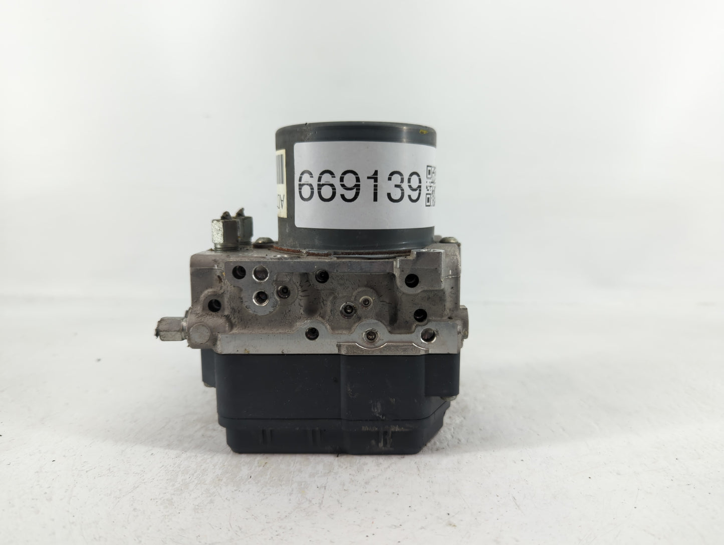 2015 Infiniti Qx60 ABS Pump Control Module Replacement P/N:133000-1600 47660 9NB0A Fits OEM Used Auto Parts - Oemusedautopar