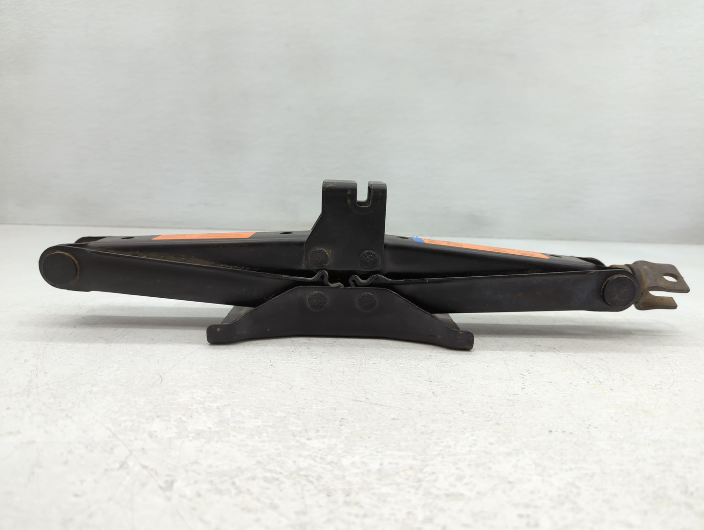 2015 Infiniti Qx60 Spare Scissor Car Jack - Oemusedautoparts1.com