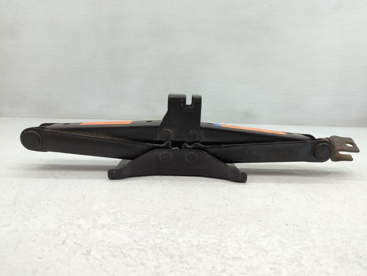 2015 Infiniti Qx60 Spare Scissor Car Jack - Oemusedautoparts1.com