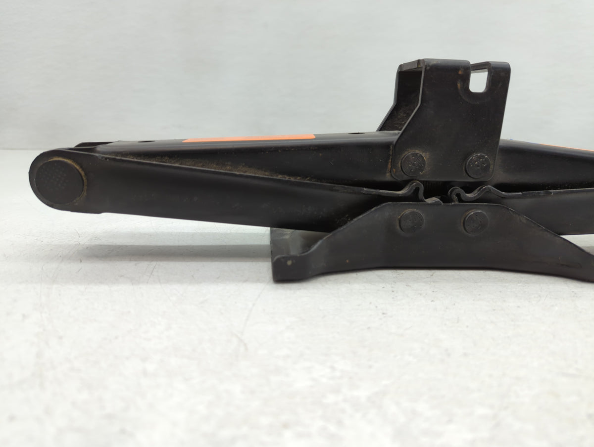 2015 Infiniti Qx60 Spare Scissor Car Jack - Oemusedautoparts1.com