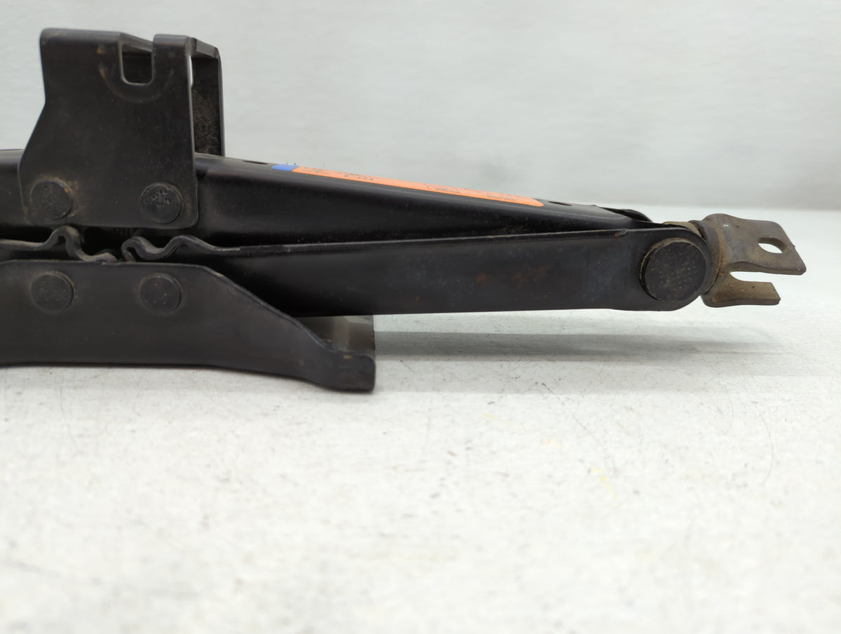 2015 Infiniti Qx60 Spare Scissor Car Jack - Oemusedautoparts1.com