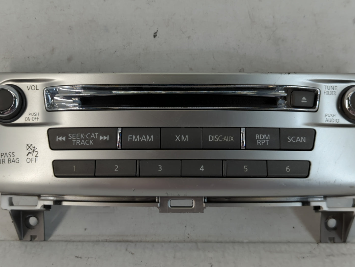 2015-2016 Infiniti Qx60 Radio AM FM Cd Player Receiver Replacement P/N:253913JA0A Fits Fits 2015 2016 OEM Used Auto Parts - 