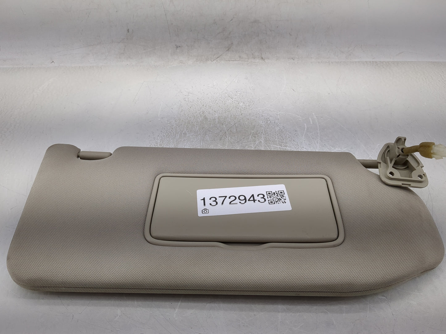 2015-2017 Infiniti Qx70 Sun Visor Shade Replacement Passenger Right Mirror Fits Fits 2015 2016 2017 OEM Used Auto Parts - Oe
