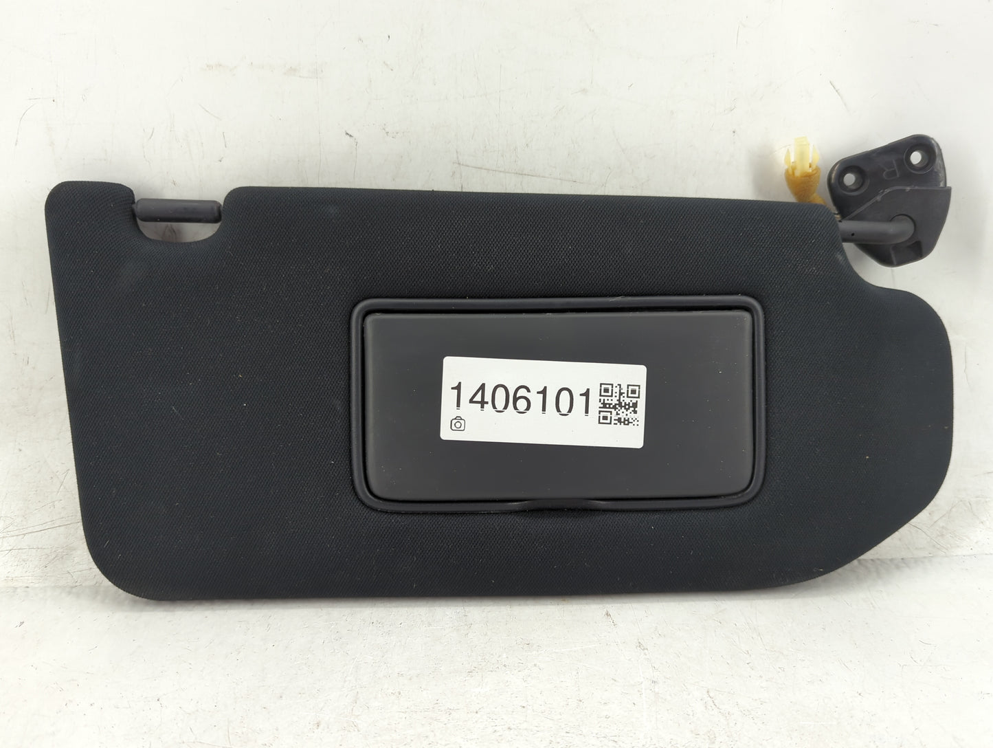 2015-2017 Infiniti Qx70 Sun Visor Shade Replacement Passenger Right Mirror Fits Fits 2015 2016 2017 OEM Used Auto Parts - Oe