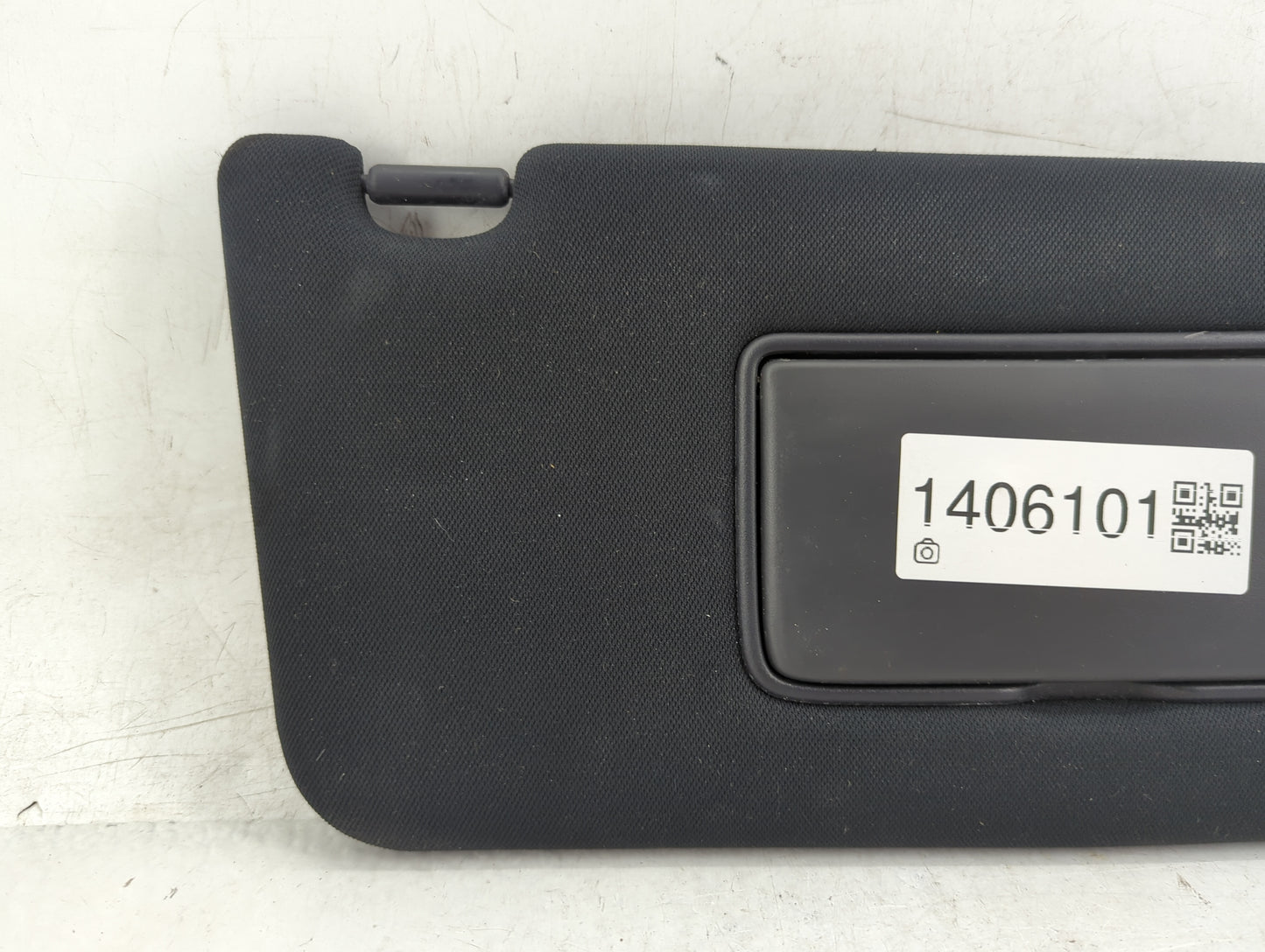 2015-2017 Infiniti Qx70 Sun Visor Shade Replacement Passenger Right Mirror Fits Fits 2015 2016 2017 OEM Used Auto Parts - Oe