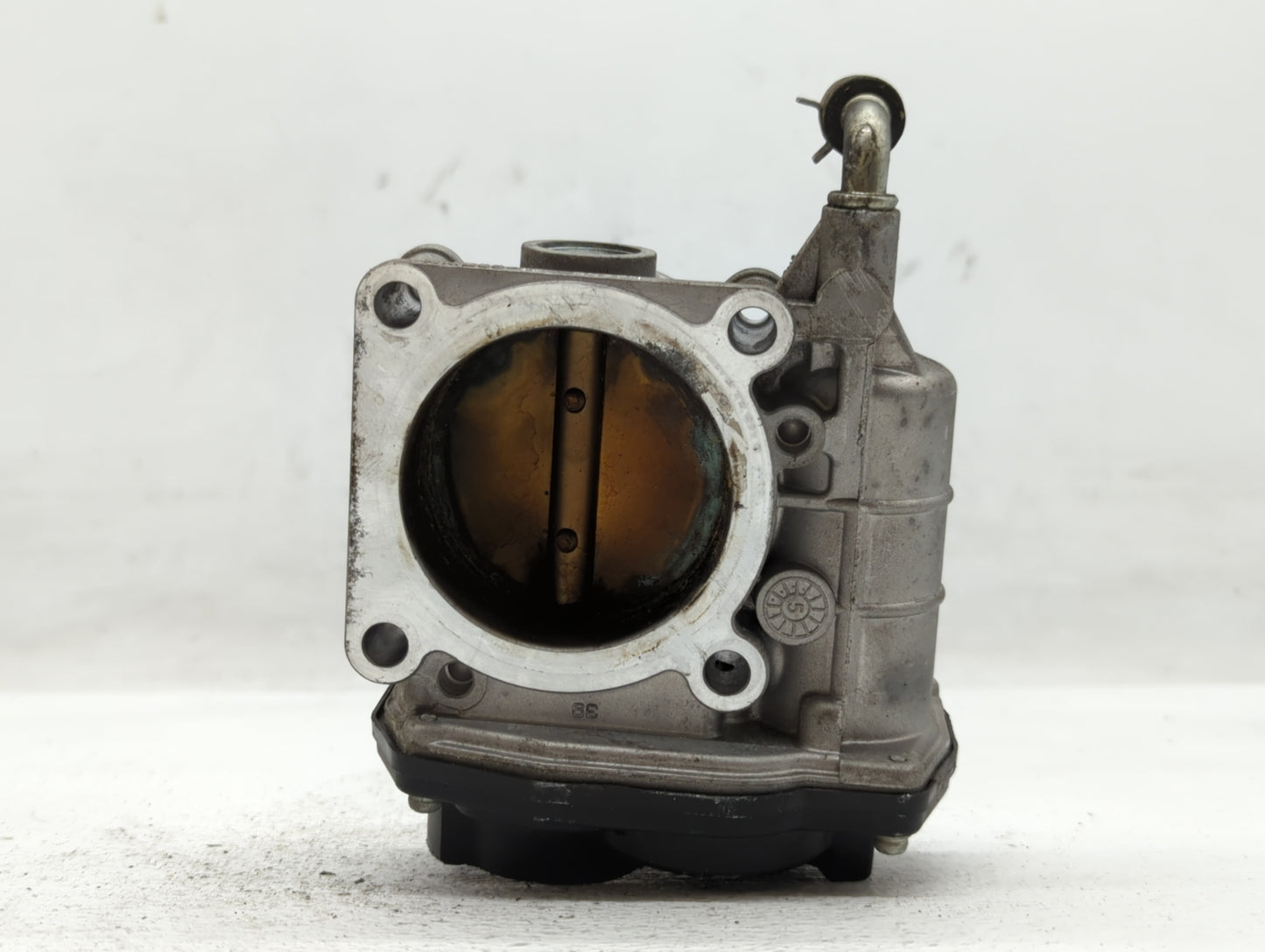 2014-2017 Infiniti Qx70 Throttle Body P/N:526-02 RME60-16 Fits OEM Used Auto Parts - Oemusedautoparts1.com