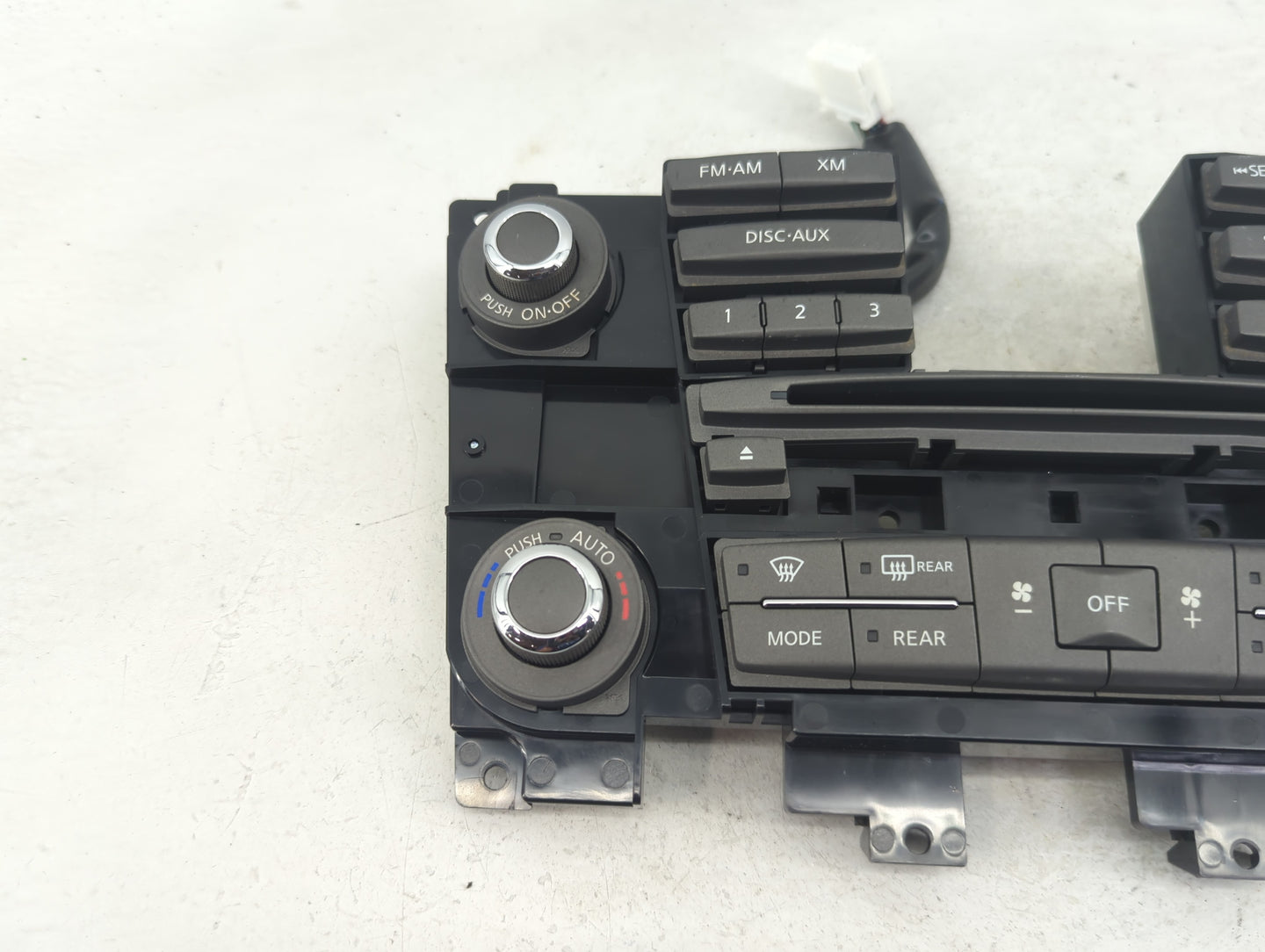 2015 Infiniti Qx80 Radio AM FM Cd Player Receiver Replacement P/N:253911LA5B Fits OEM Used Auto Parts - Oemusedautoparts1.co