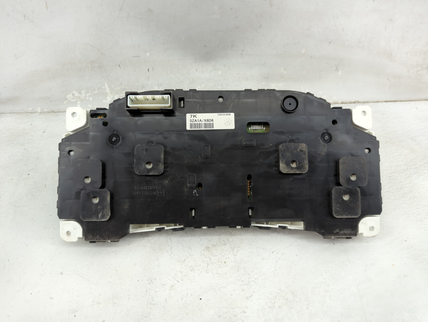 2015 Infiniti Qx80 Instrument Cluster Speedometer Gauges P/N:5ZA1A/X6D6 Miles: Fits OEM Used Auto Parts - Oemusedautoparts1.