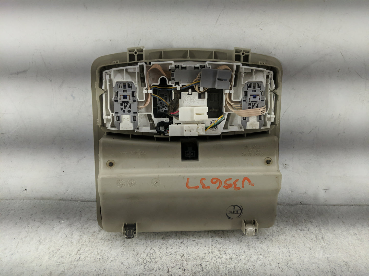 2015 Infiniti Qx80 Overhead Roof Console - Oemusedautoparts1.com