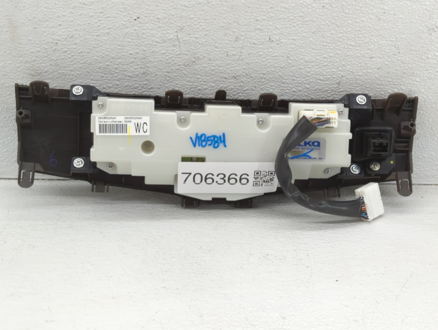 2014-2017 Infiniti Qx80 Radio AM FM Cd Player Receiver Replacement P/N:283955ZA2A Fits Fits 2011 2012 2013 2014 2015 2016 20