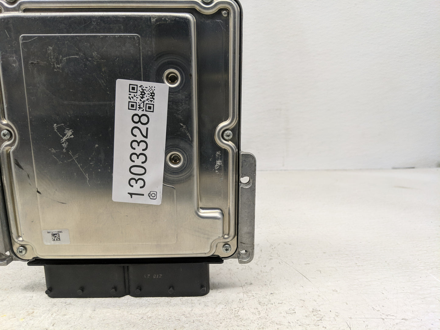 2014-2018 Jaguar F-Type PCM Engine Control Computer ECU ECM PCU OEM P/N:CPLA-12B684-YE 0 261 508 759 Fits OEM Used Auto Part