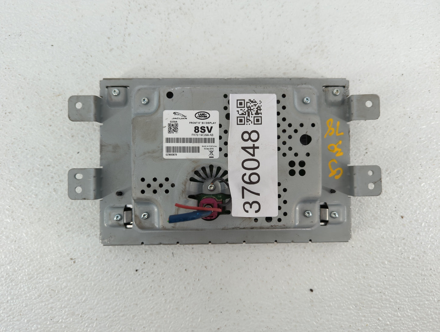 2017-2018 Jaguar Xe Information Display Screen - Oemusedautoparts1.com