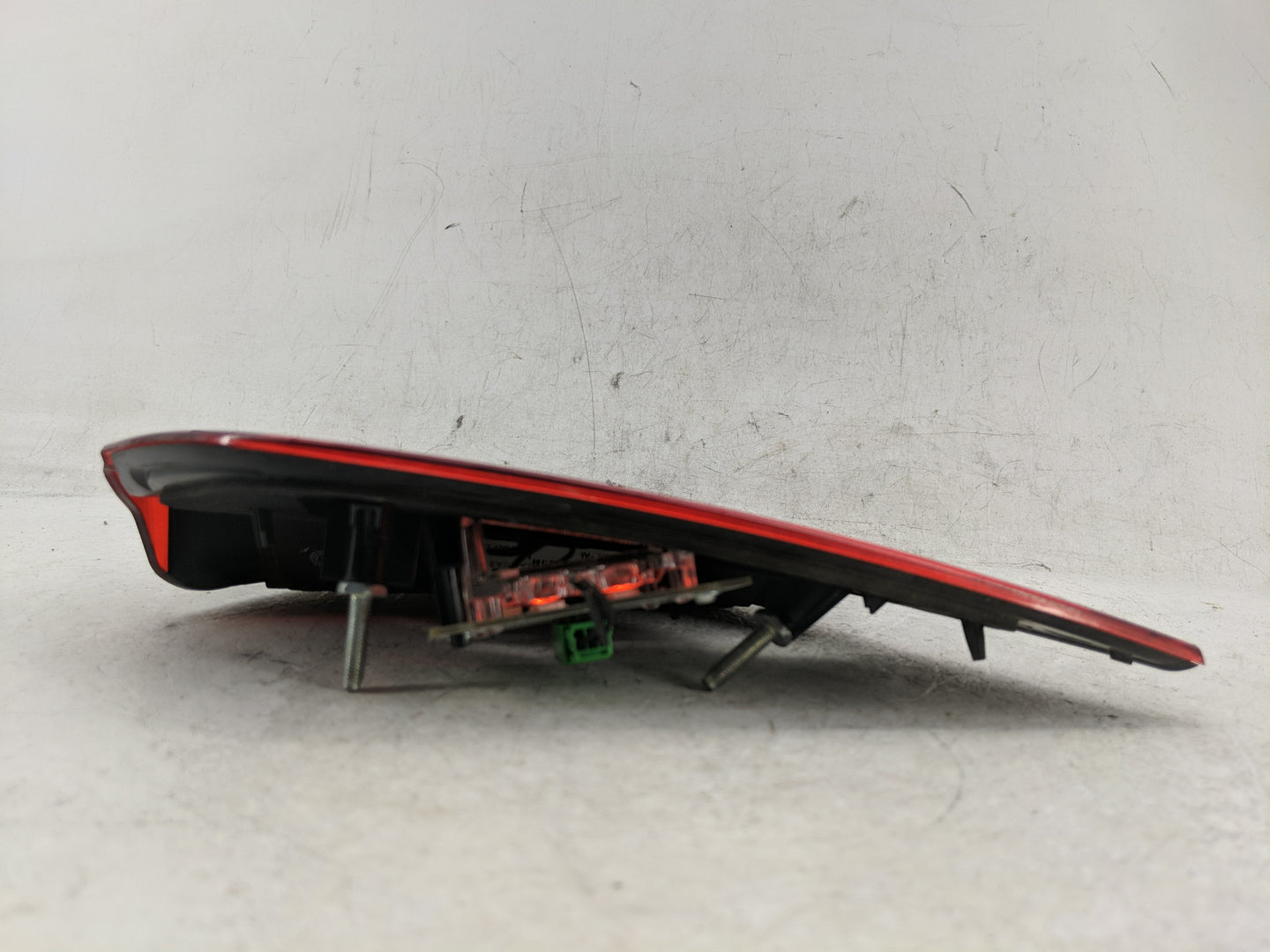 2012-2015 Jaguar Xf Tail Light Assembly Driver Left OEM P/N:VPCX2X-13289-A CX23-13405-AD Fits Fits 2012 2013 2014 2015 OEM U
