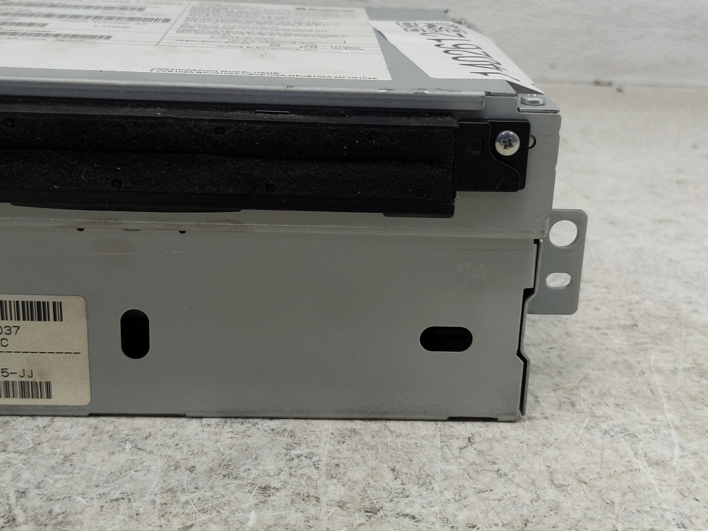 2014-2015 Jaguar Xf Radio AM FM Cd Player Receiver Replacement P/N:50645928 AA Fits Fits 2014 2015 2016 OEM Used Auto Parts 
