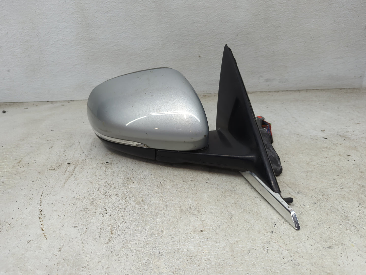 2010-2015 Jaguar Xf Passenger Side View Mirror - Right Door Mirror OEM Used - Oemusedautoparts1.com